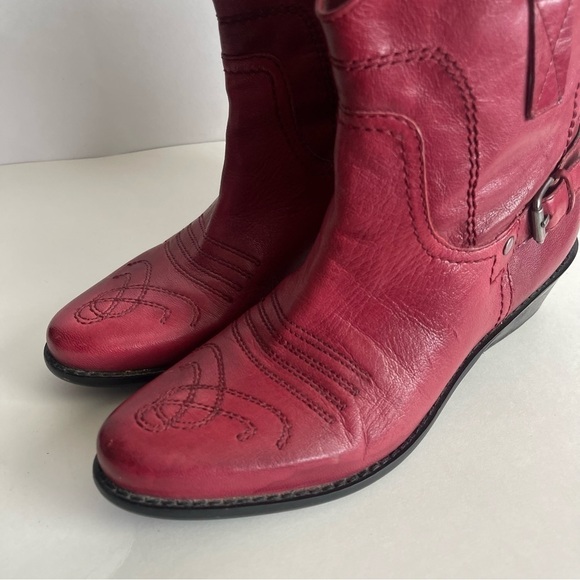 Franco Sarto Women's Red Leather Ankle Boots Vintage size 6.5 - Picture 11 of 13